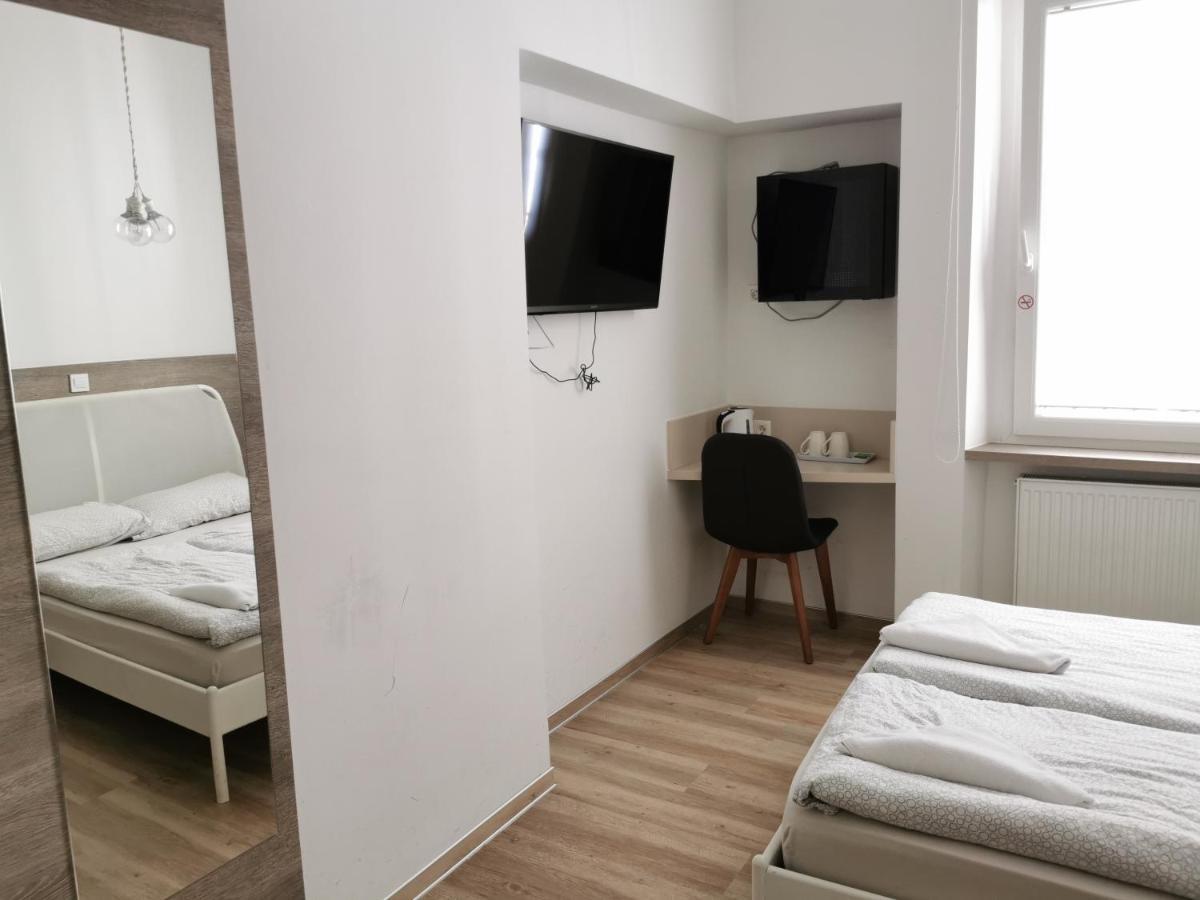 Ambrozic * Ljubljana